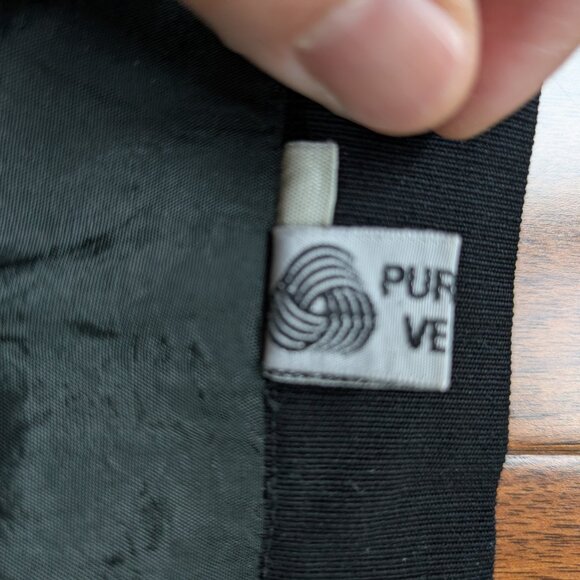 Vintage VTG 100% wool black skirts (flawed) - Picture 2 of 7